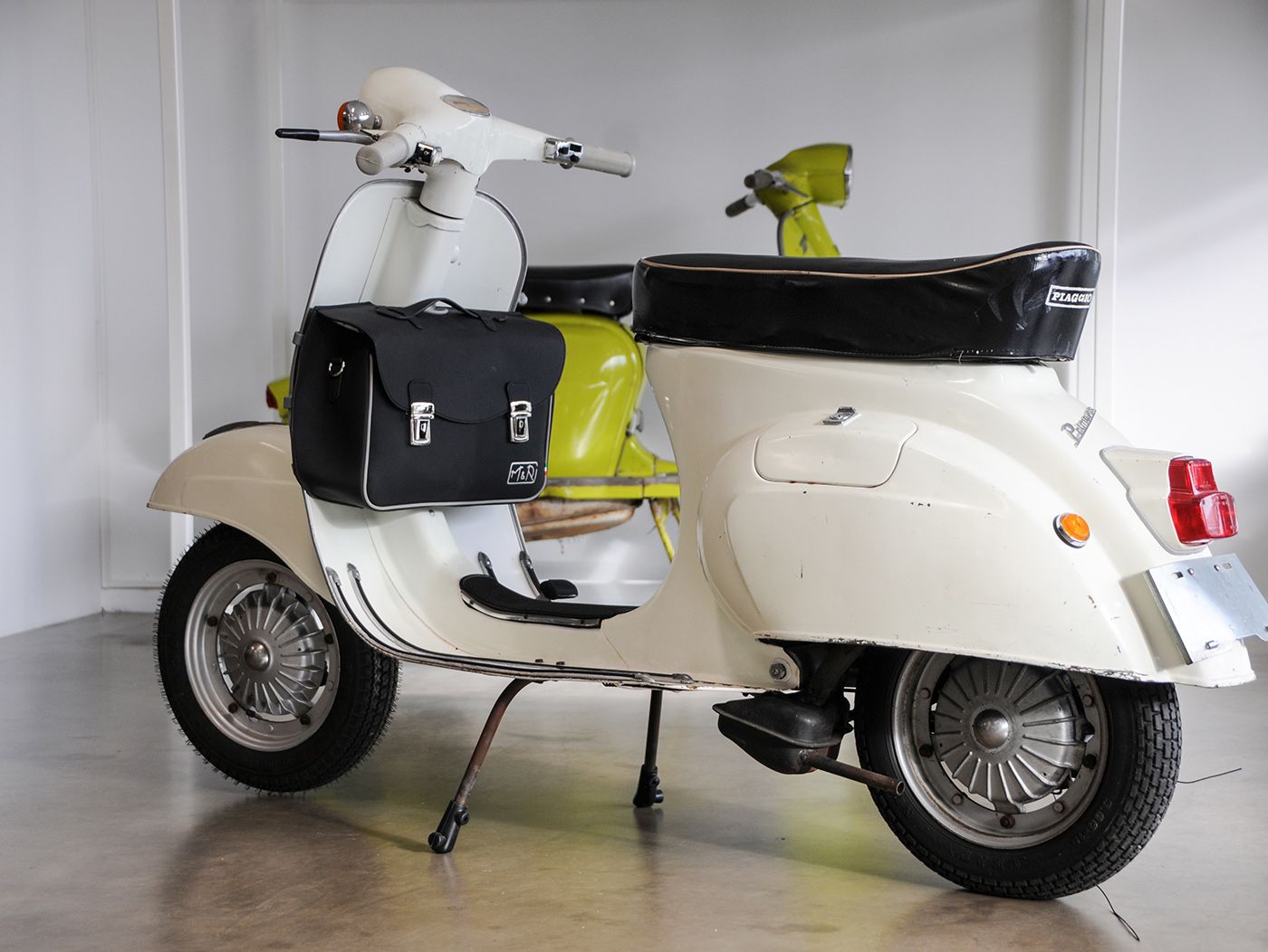BORSA PORTAOGGETTI NERA VESPABAG M DESIGN